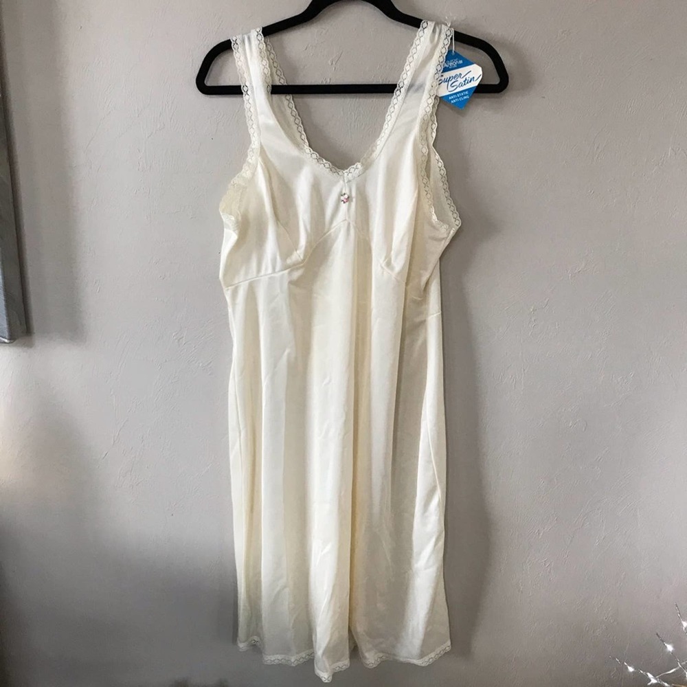 Vintage Slip